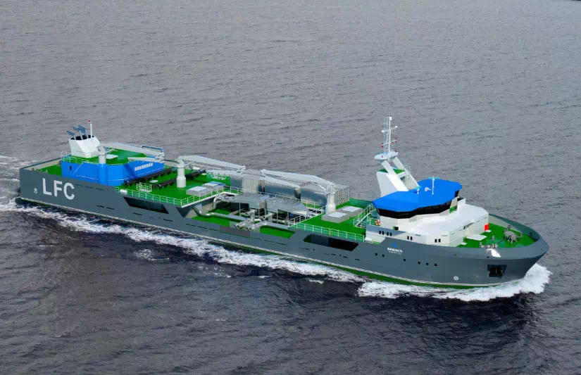 Zielony statek na wodzie